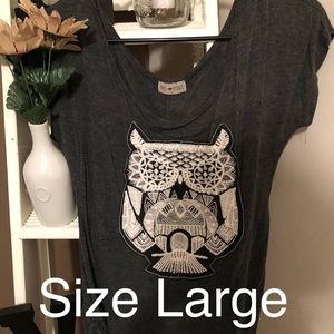 Women’s Shirt Size Large